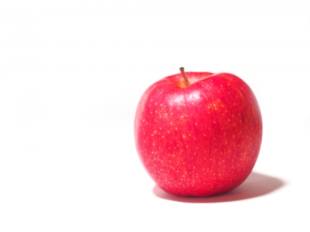 離乳食のりんご 変色が心配 パクパク食べるりんご調理のコツ Babyのための薬膳食べ物辞典